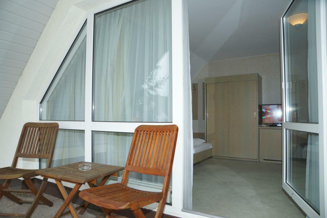 Hotel Krauthof Лудвигсбург Екстериор снимка